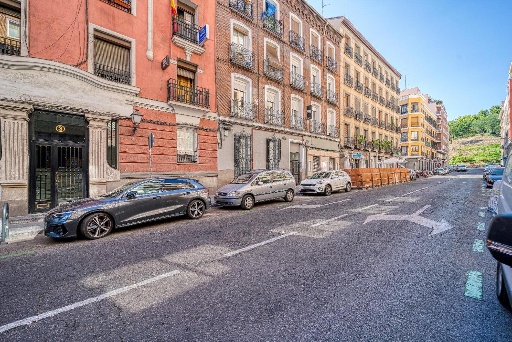 Angelitomad Hotel Madrid Bagian luar foto