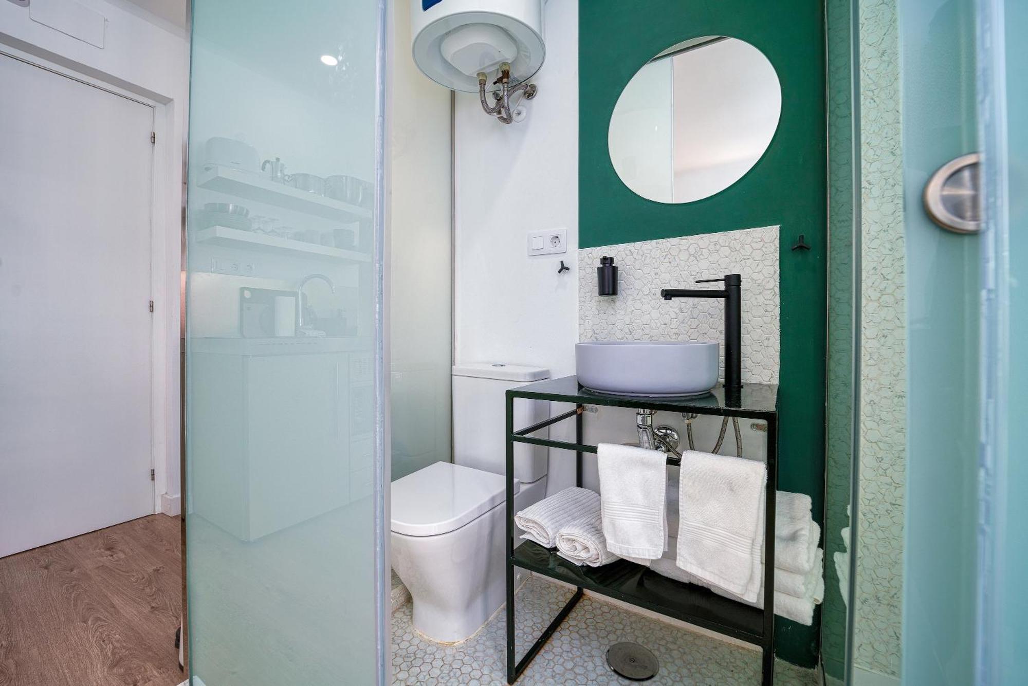 Angelitomad Hotel Madrid Bagian luar foto