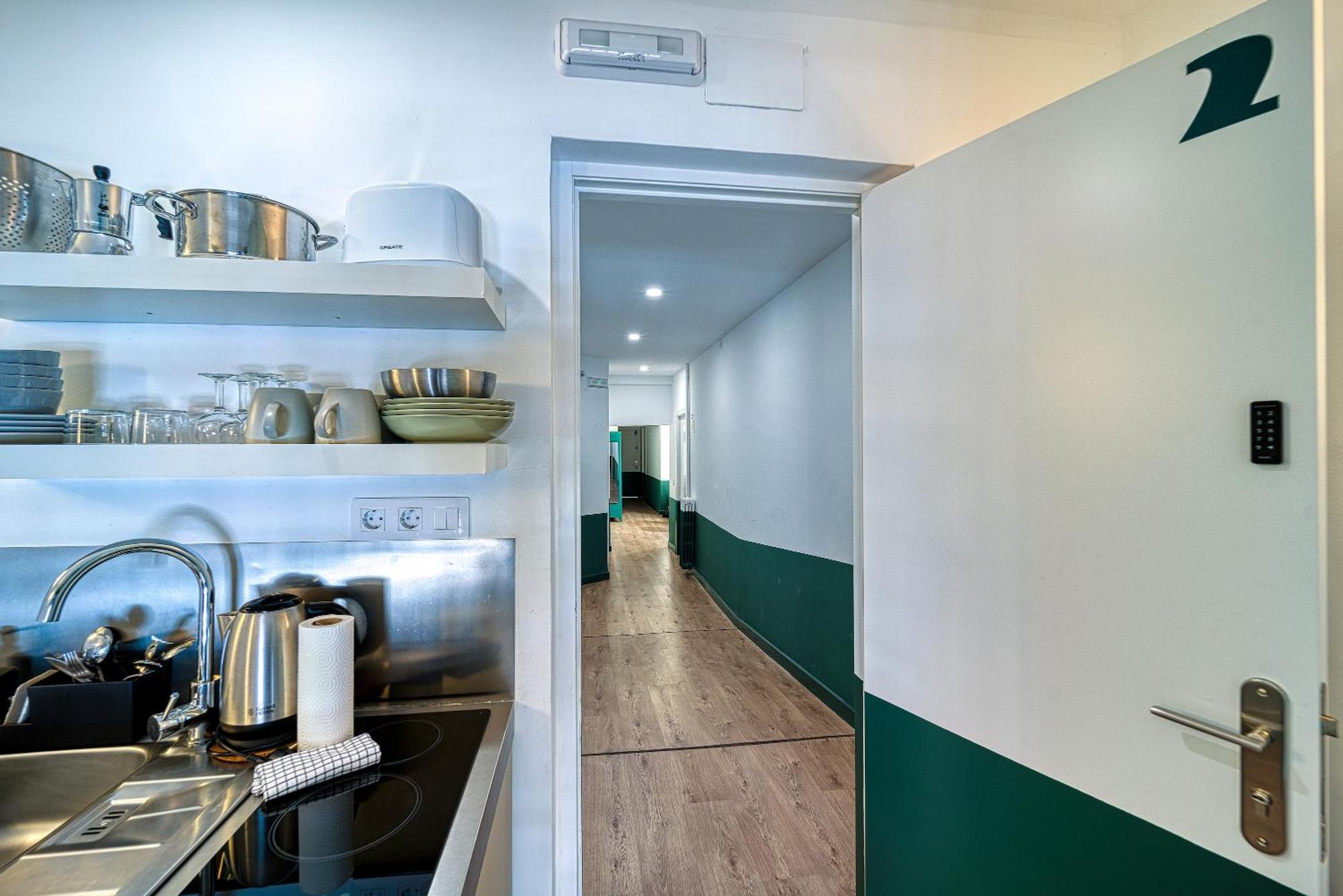 Angelitomad Hotel Madrid Bagian luar foto
