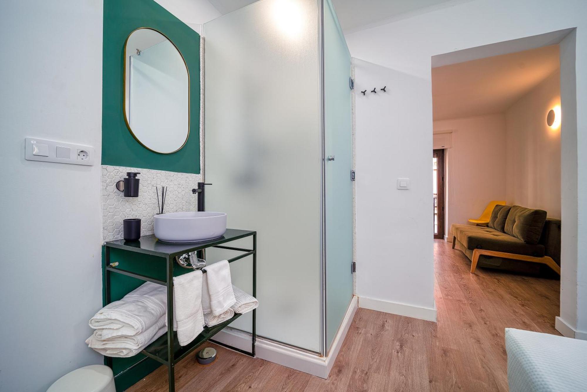 Angelitomad Hotel Madrid Bagian luar foto