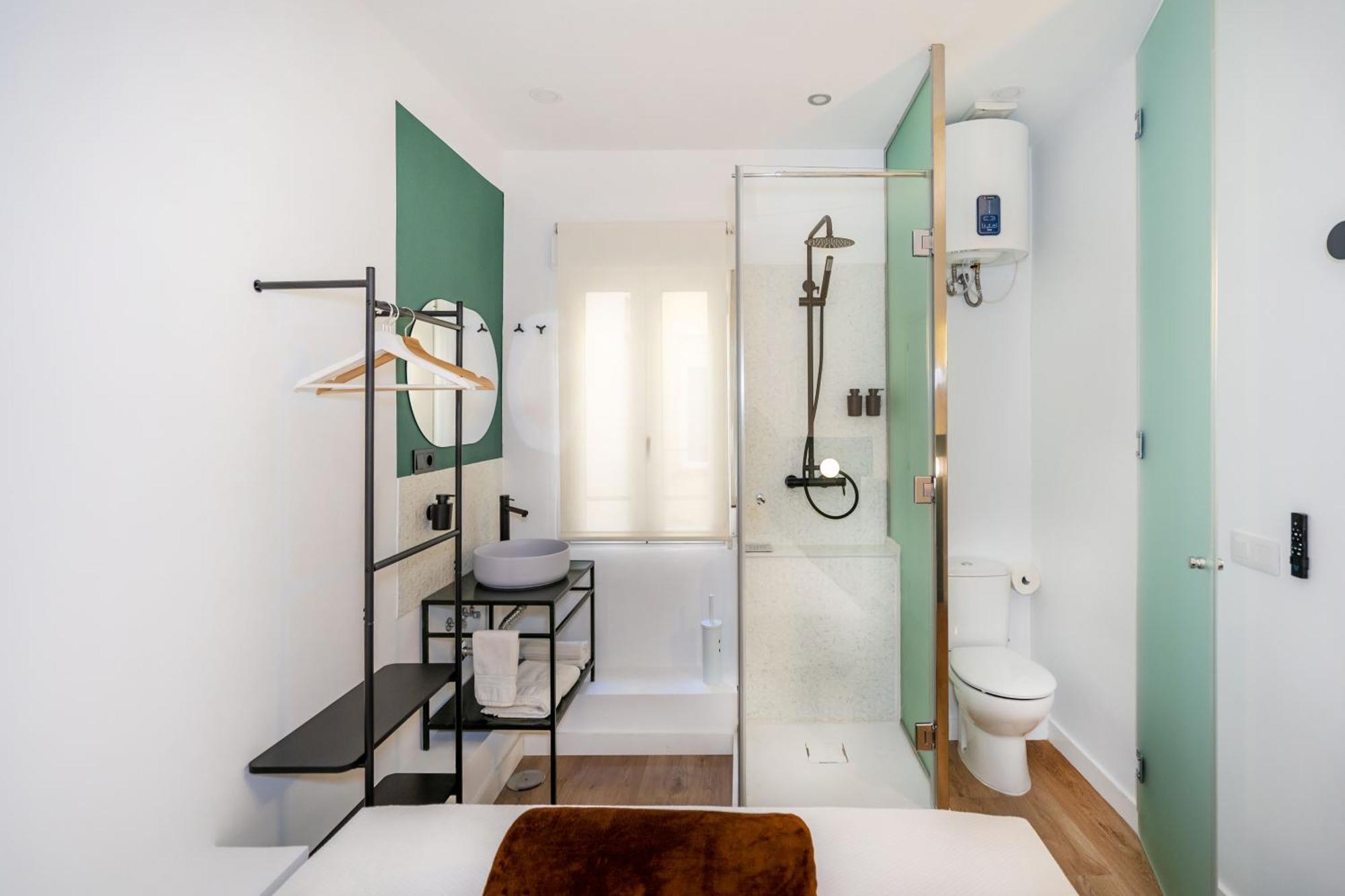 Angelitomad Hotel Madrid Bagian luar foto